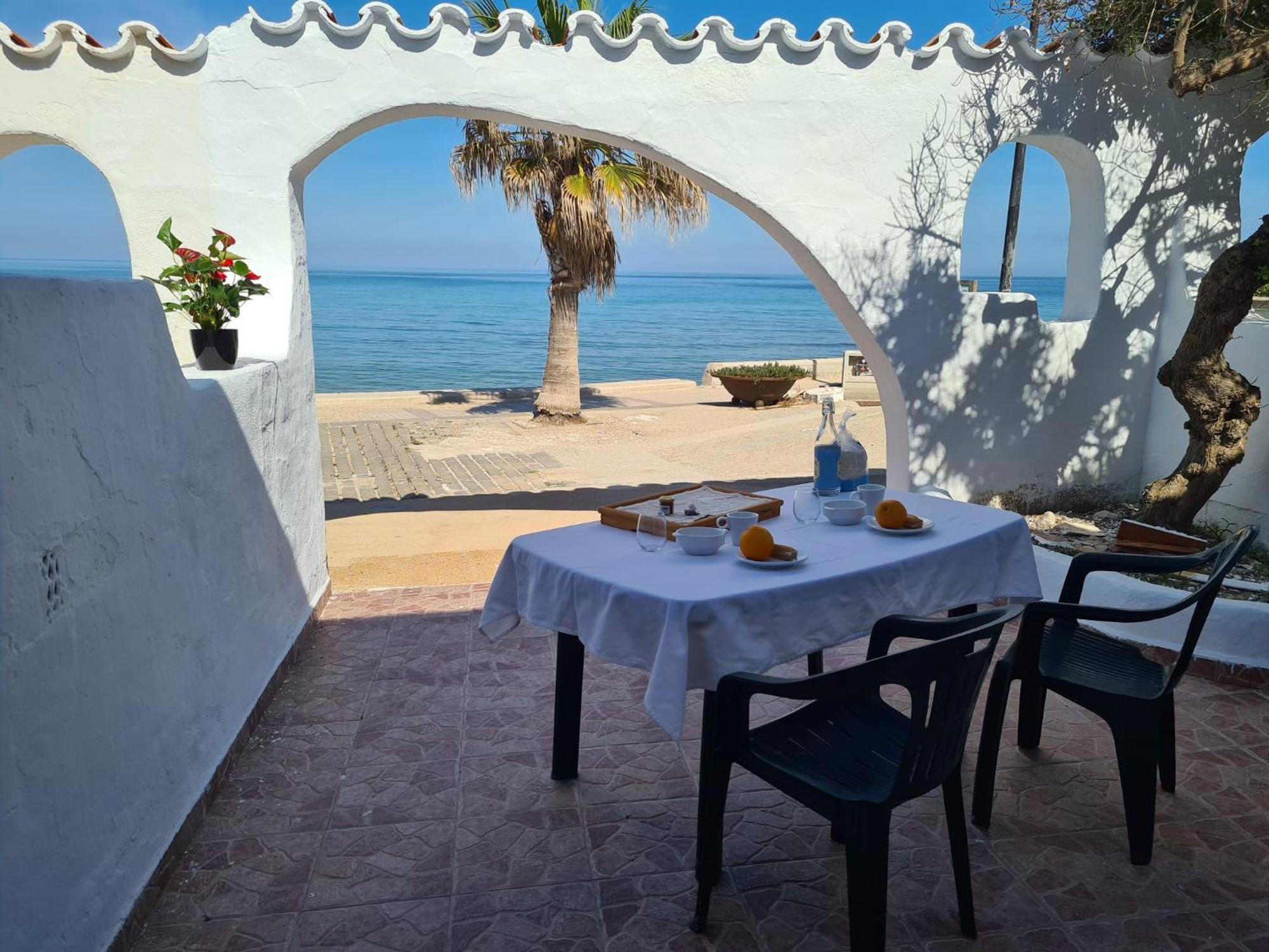 شقة La Almadraba Experience Platja de l’Almadrava الغرفة الصورة